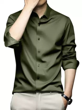 Men Regular Fit Solid Spread Collar Formal Shirt