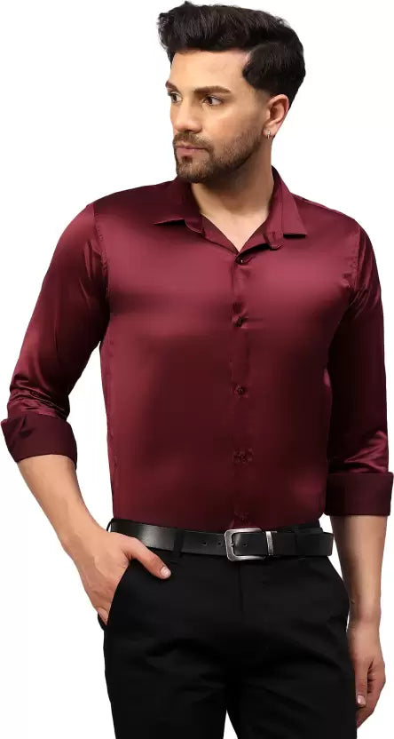 Men Regular Fit Solid Spread Collar Formal Shirt