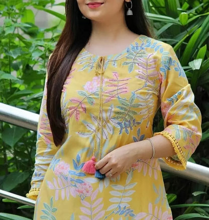 Women Floral Print Viscose Rayon Straight Kurta